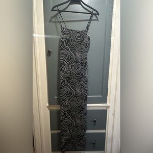 Black and white printed midi dress